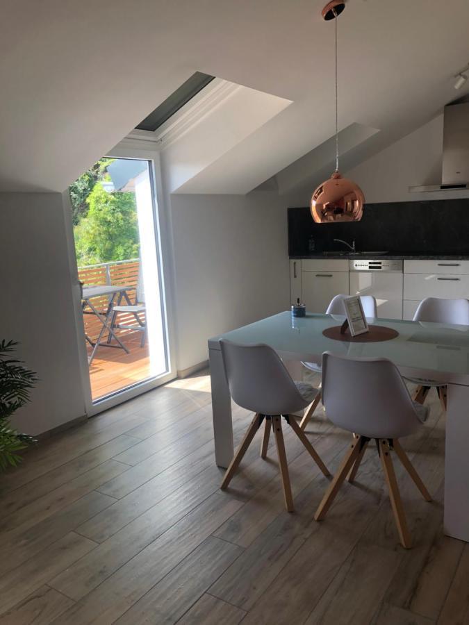 Ferienwohnungen Lamisto Am Waldesrand Neckartenzlingen Exterior foto